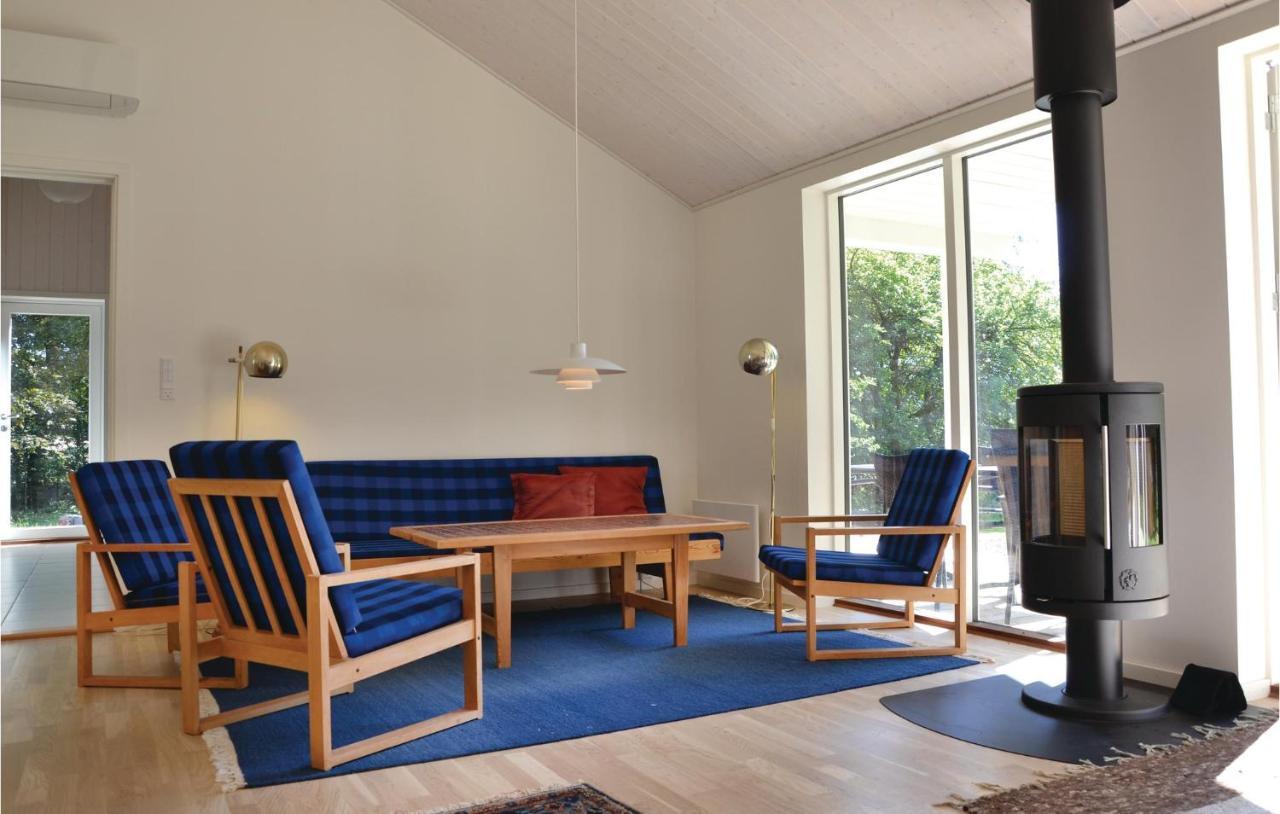 Amazing Home In Tikob With Kitchen Bagian luar foto